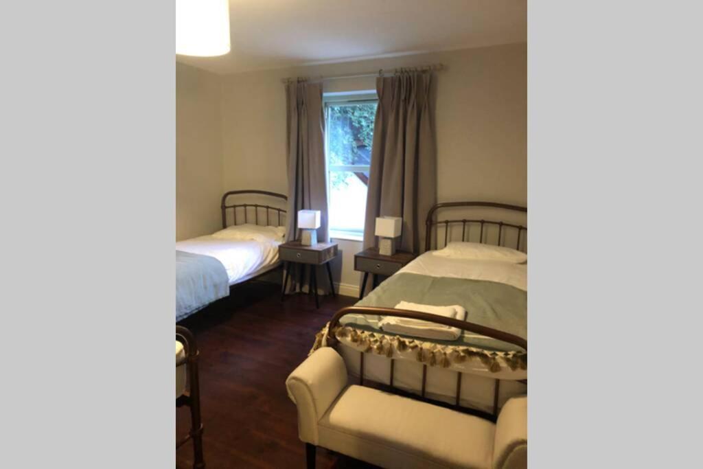 Ballyheifer House - A Beautiful 5 Bedroom Home. Holiday home *